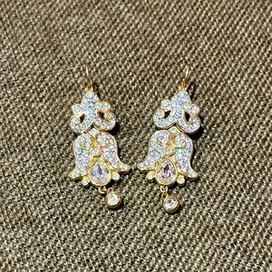 Vintage Swarovski dangle Earrings drop Gold